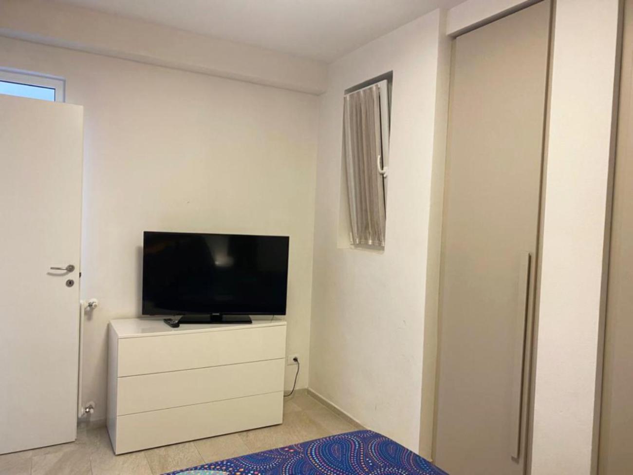 Estate Apartment