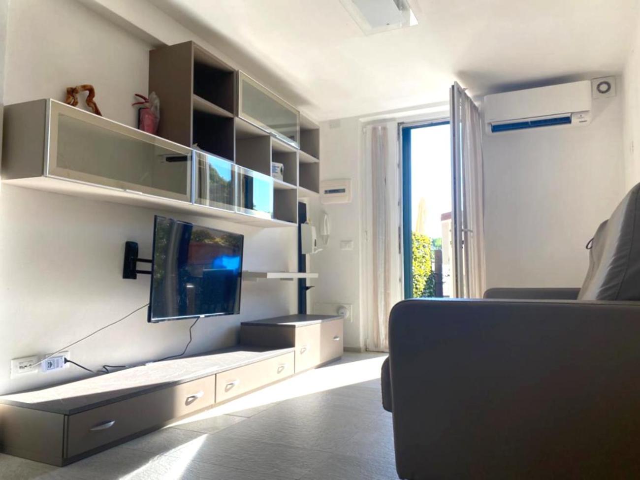 Estate Apartment *